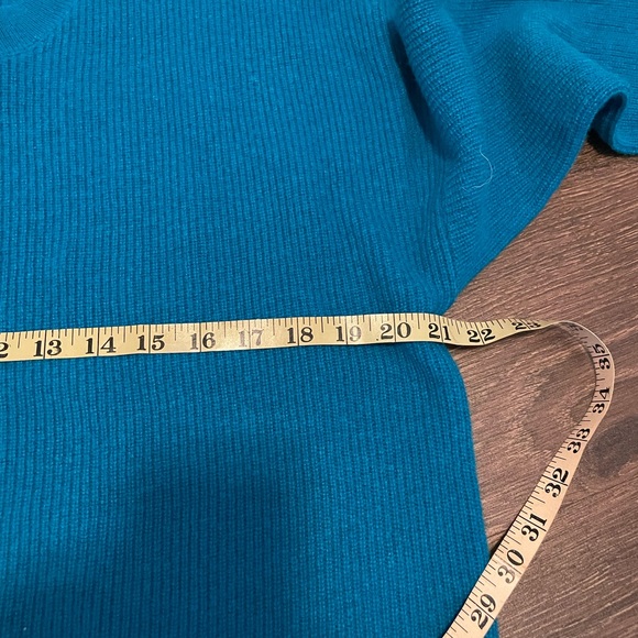 Alice and Olivia caprice cashmere crewneck sweater - Picture 5 of 7